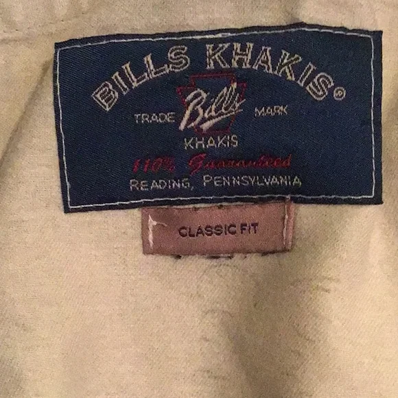 Bills khaki classic fit size 34 in excellent condition